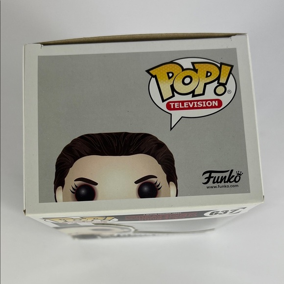 Funko Pop #637 ELEVEN (ELEVATED) Stranger Things Vinyl Pop Television - Picture 5 of 6